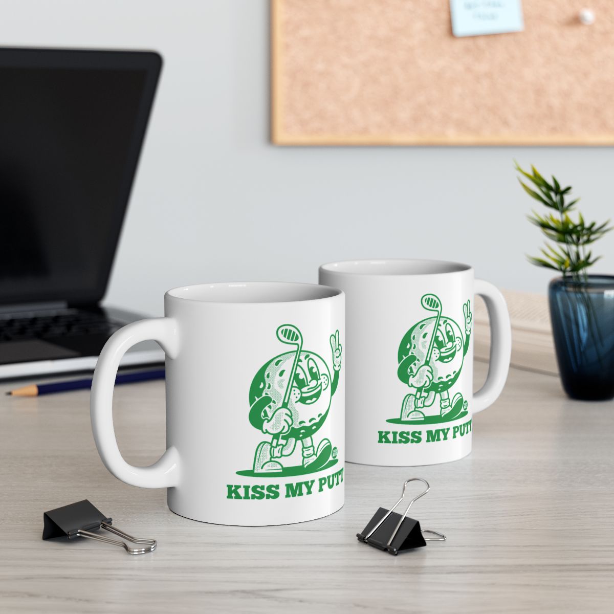 Kiss My Putt Humorous Golf Mug Product