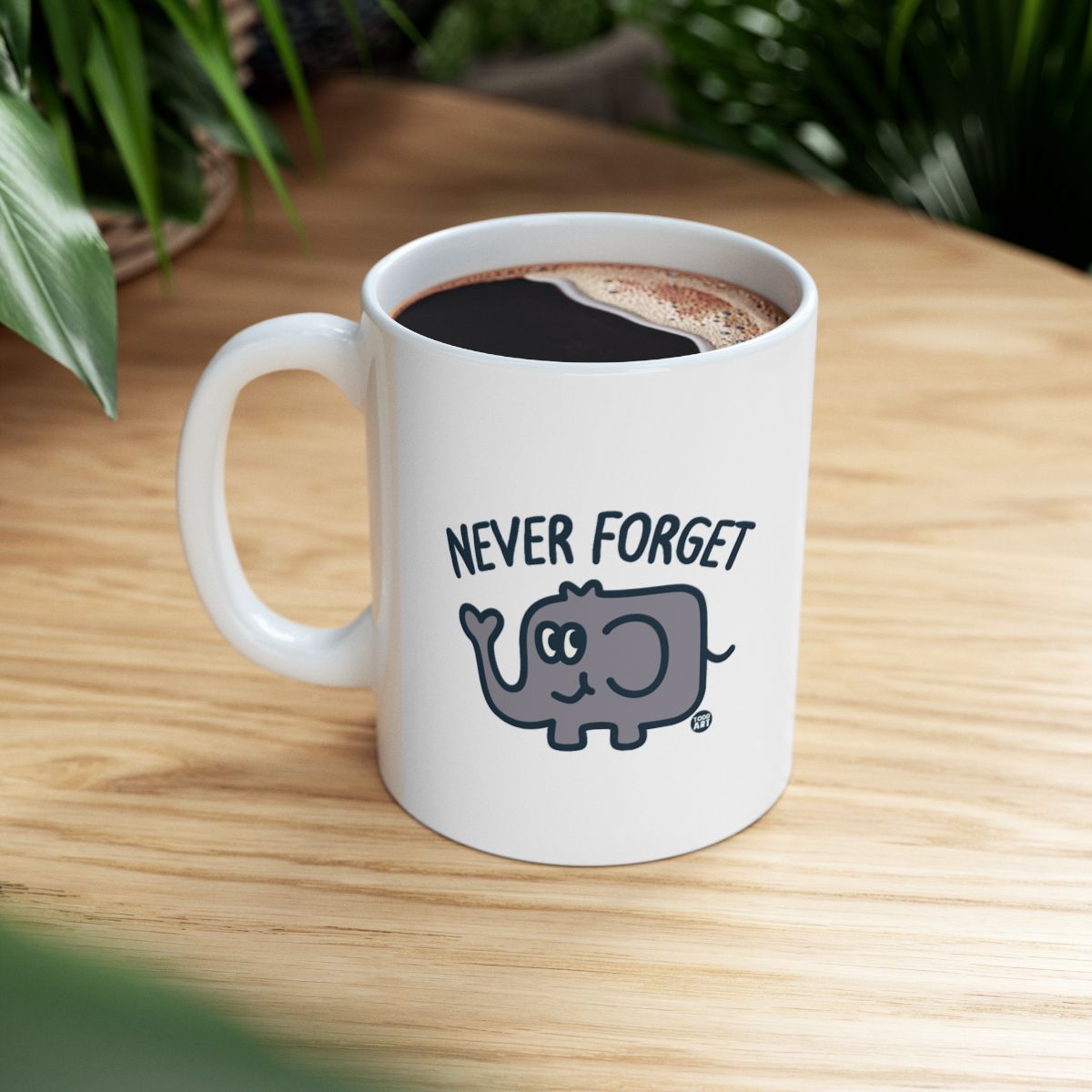 Never Forget Elephant Design Coffee Mug